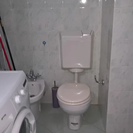 Via Roma Nyaraló *